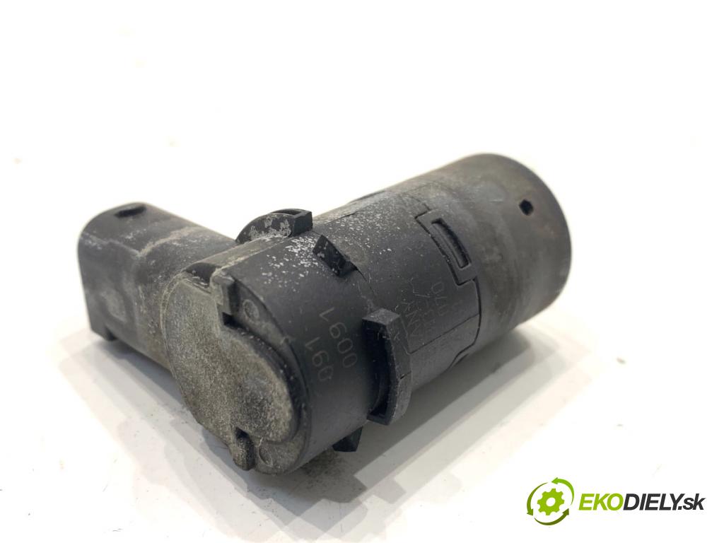 BMW E61 Kombi 2006 120 kW 520 d 1995 Snímač PDC 6989091