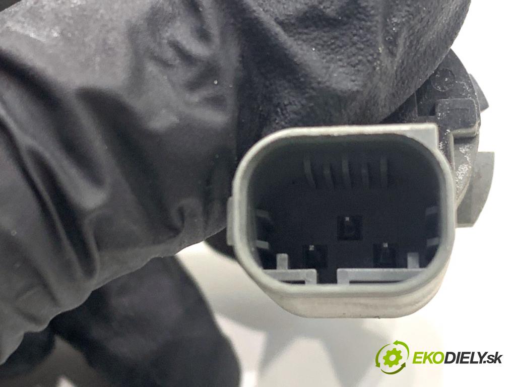 BMW E61 Kombi 2006 120 kW 520 d 1995 Snímač PDC 6989092