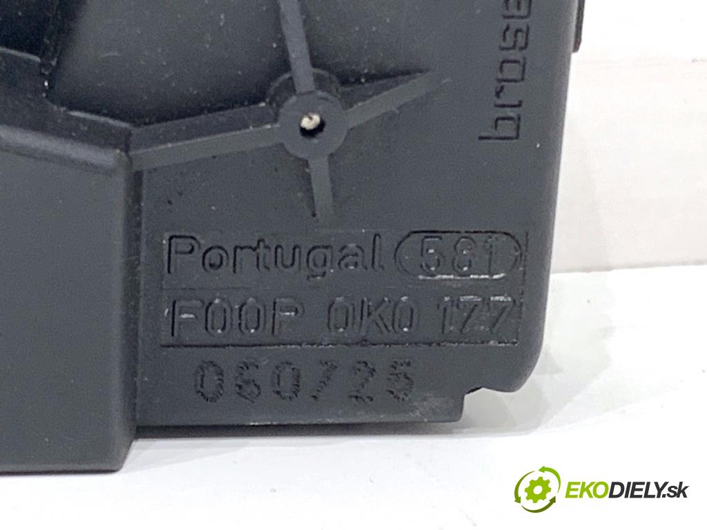 BMW E61 Kombi 2006 120 kW 520 d 1995 zámok dverí zad 8218849