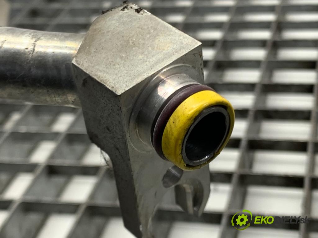 BMW E61 Kombi 2006 120 kW 520 d 1995 rúrka klimatizace 6982870 (Trubka klimatizace)