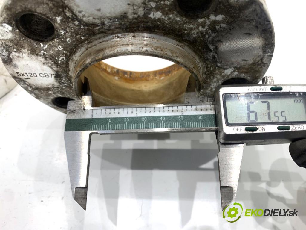 BMW E61 Kombi 2006 120 kW 520 d 1995 dištančné do KOLA: 5X120 35MM: