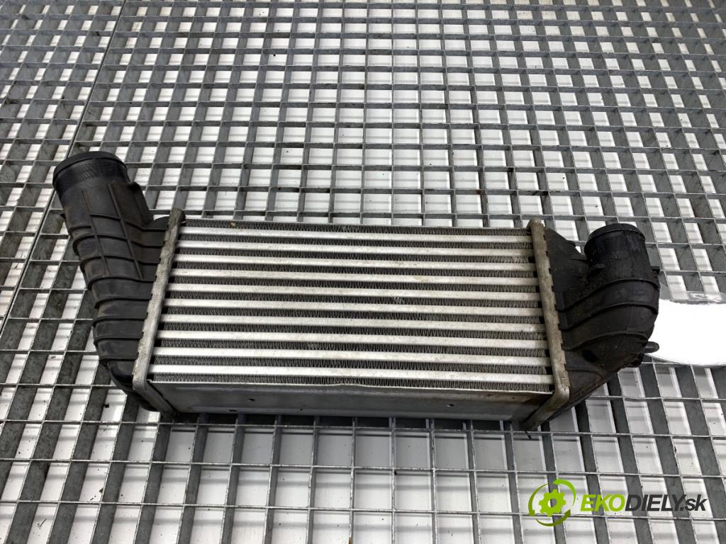 CITROEN DS4 liftback 2011 120 kW 2.0 HDi 165 1997 intercooler  (Intercooler (chladič stlačeného vzduchu))