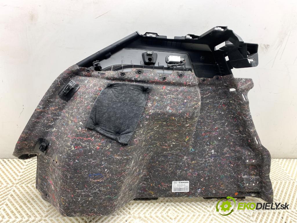 AUDI Q4 SUV 2023 150 kW 40 e-tron  čalúnenie kufra pravy 89A863880B