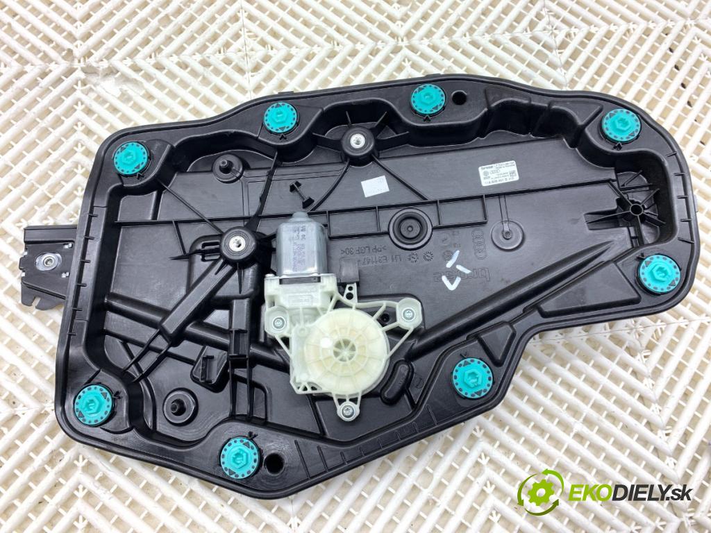 AUDI Q4 SUV 2023 150 kW 40 e-tron  mechanismus okna levý zadní část 11A839401D