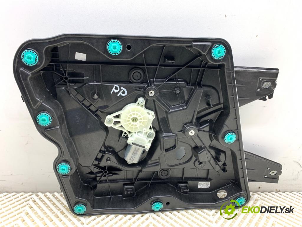 AUDI Q4 SUV 2023 150 kW 40 e-tron  Mechanizmus okna pravy predný 11A837402G