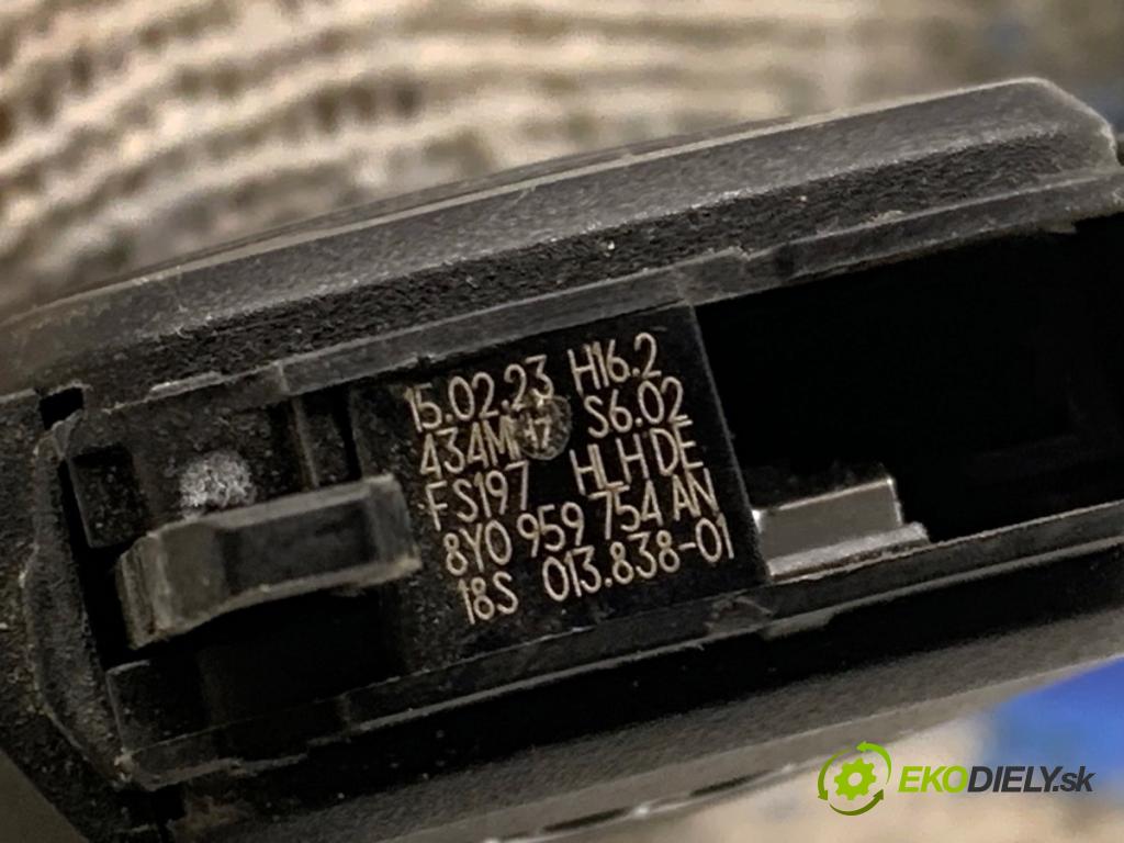 AUDI Q4 SUV 2023 150 kW 40 e-tron kľúč 8Y0959754AN