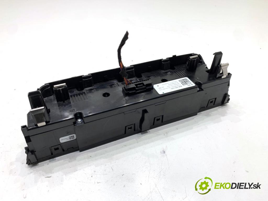 AUDI Q4 SUV 2023 150 kW 40 e-tron  Panel ovládania kúrenia 89A820043 (Prepínacie páčky pod volantom)