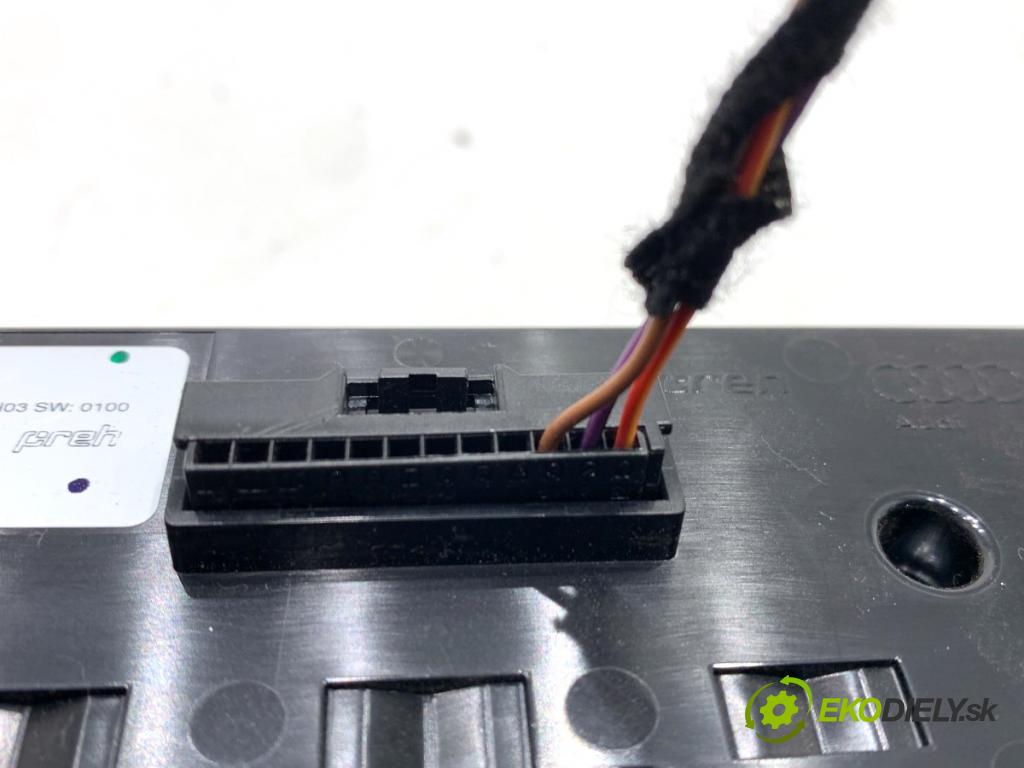 AUDI Q4 SUV 2023 150 kW 40 e-tron  Panel ovládania kúrenia 89A820043 (Prepínacie páčky pod volantom)