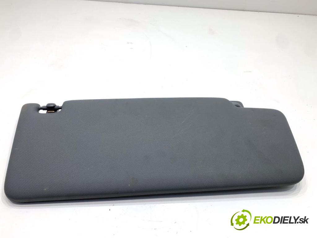 AUDI Q4 SUV 2023 150 kW 40 e-tron  clona sluneční levý