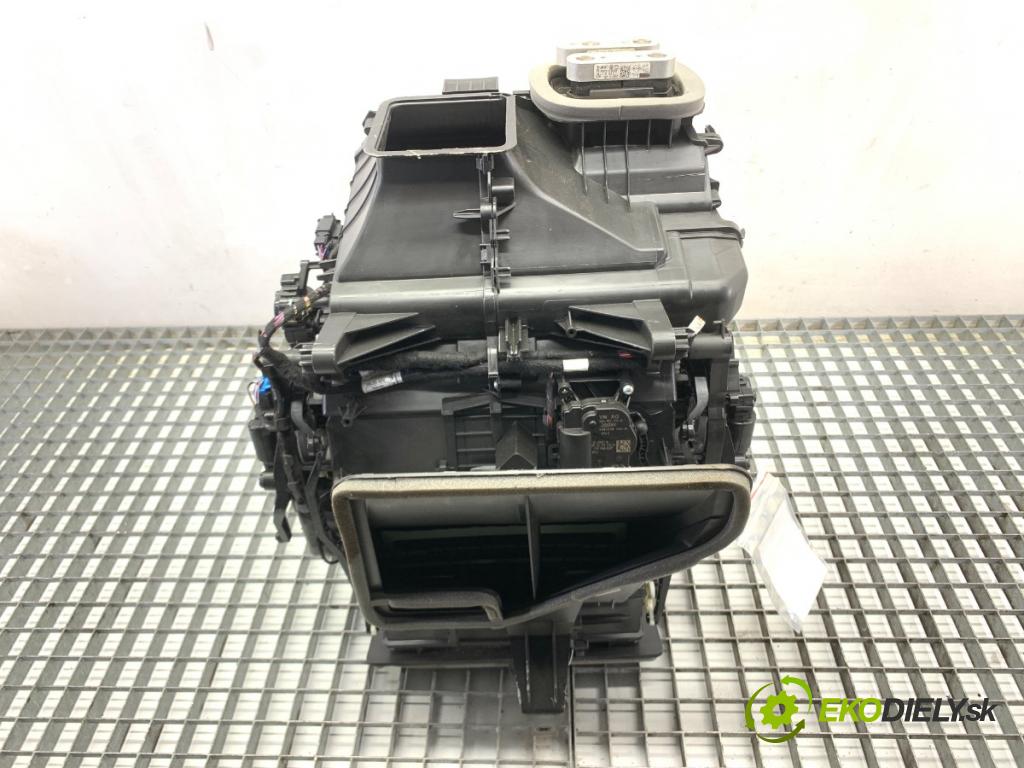 AUDI Q4 SUV 2023 150 kW 40 e-tron  topné těleso radiátor topení KOMBAJN 1EA820351BP