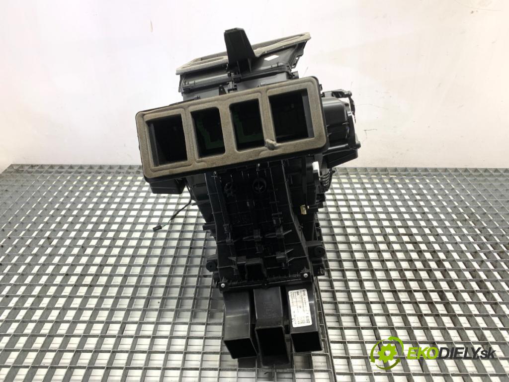 AUDI Q4 SUV 2023 150 kW 40 e-tron  Výhrevné teleso, radiátor kúrenia KOMBAJN 1EA820351BP