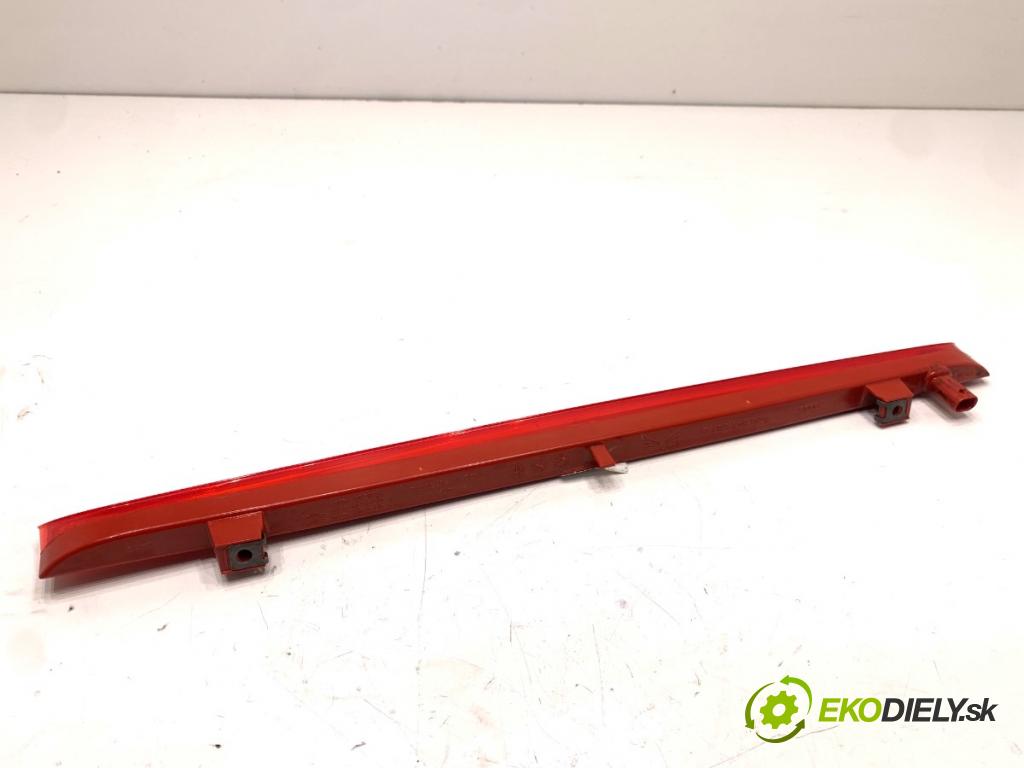 AUDI Q4 SUV 2023 150 kW 40 e-tron Svetlo brzdových svetiel 8V0945097D