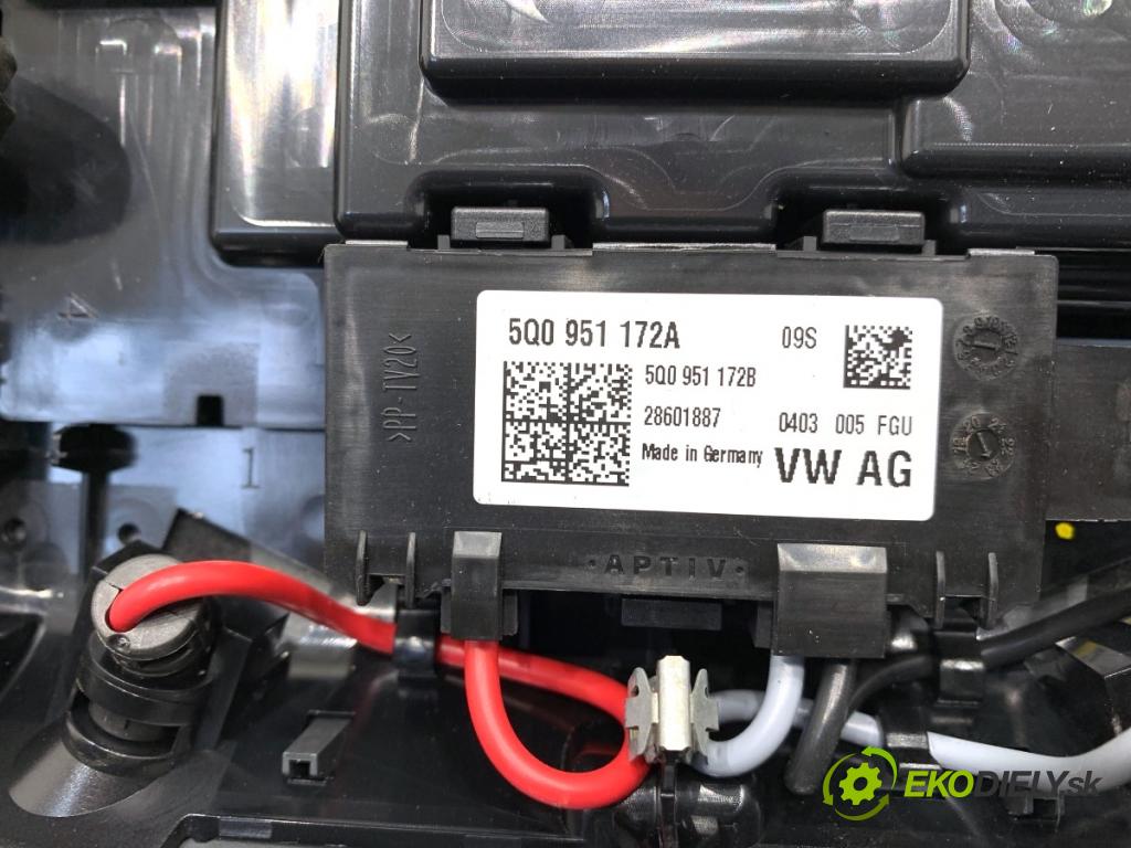 AUDI Q4 SUV 2023 150 kW 40 e-tron Svetlo stropné 89A959569