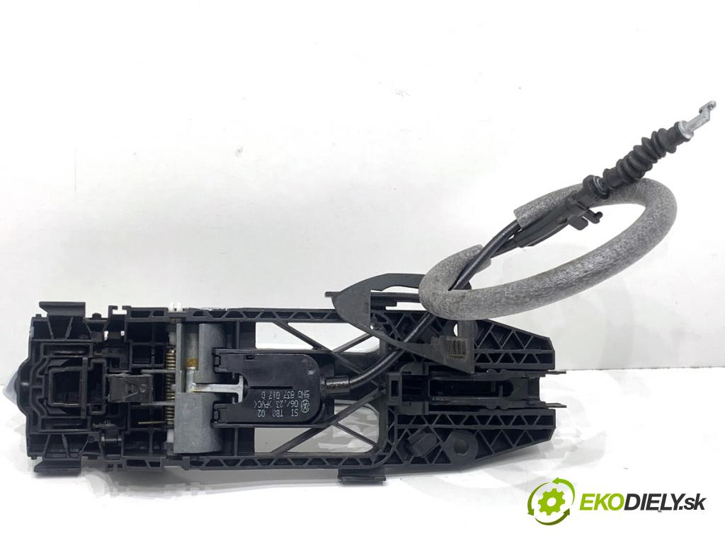 AUDI Q4 SUV 2023 150 kW 40 e-tron  klika vnejší pravý zadní část