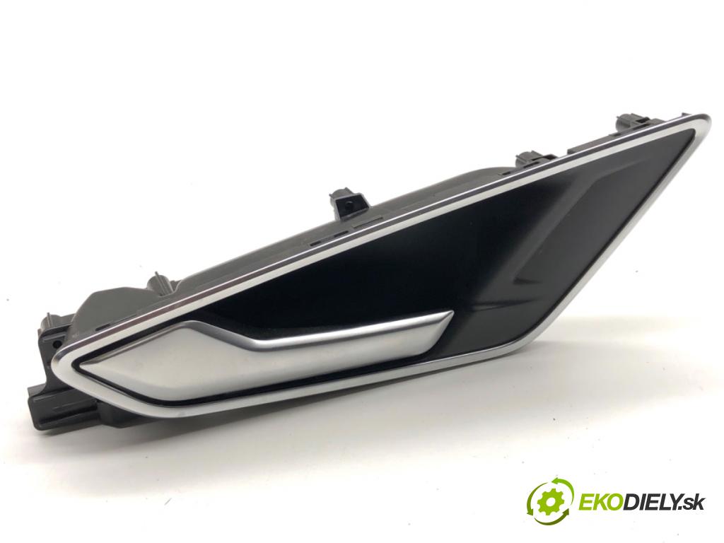 AUDI Q4 SUV 2023 150 kW 40 e-tron  Kľučka vnútorná ľavy zad 81A837019E