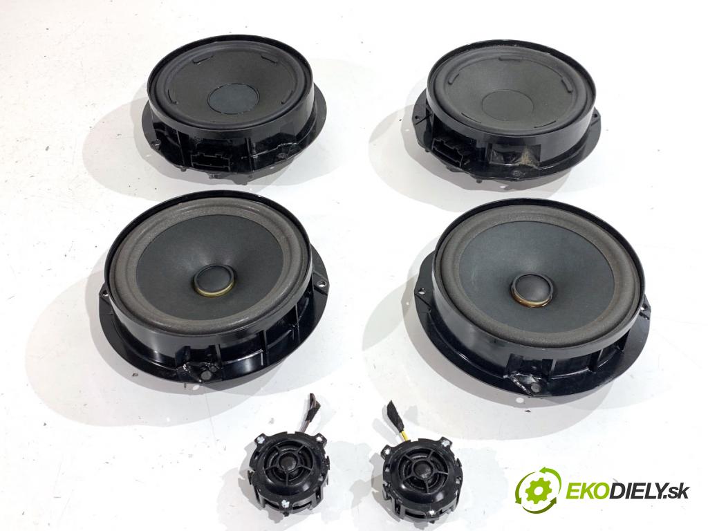 AUDI Q4 SUV 2023 150 kW 40 e-tron  reproduktory 11A035453E 11A035710