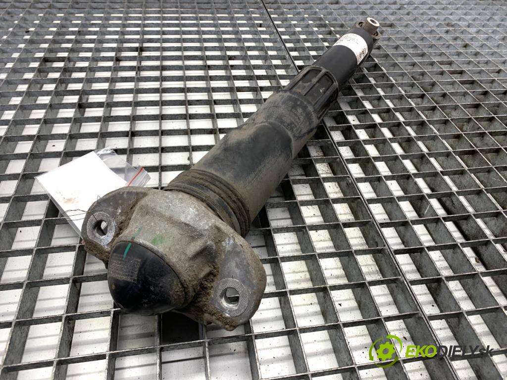 AUDI Q4 SUV 2023 150 kW 40 e-tron tlumič levý zadní část