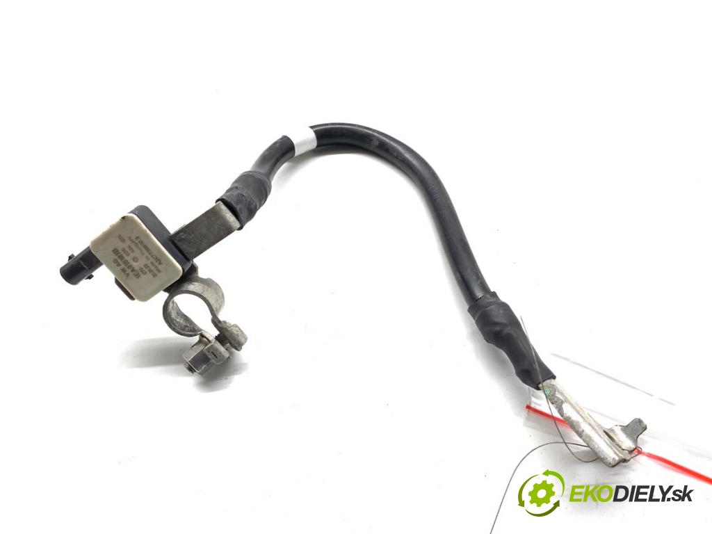 AUDI Q4 SUV 2023 150 kW 40 e-tron  svorka MINUS: 1EA915181B