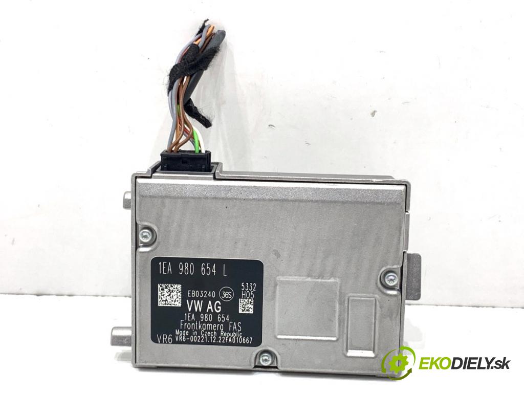 AUDI Q4 SUV 2023 150 kW 40 e-tron  KAMERA okna PŘEDNÍ 1EA980654L