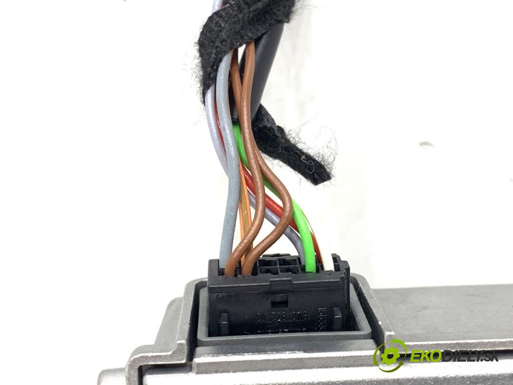 AUDI Q4 SUV 2023 150 kW 40 e-tron  KAMERA okna PŘEDNÍ 1EA980654L