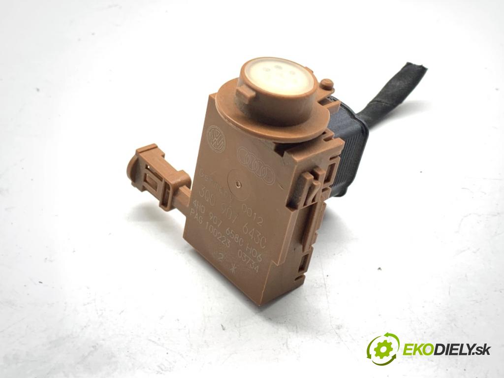 AUDI Q4 SUV 2023 150 kW 40 e-tron  Snímač kvality vzduchu 3Q0907643C