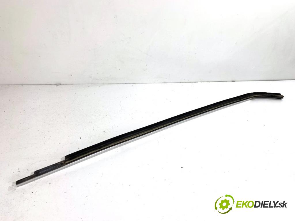 AUDI Q4 SUV 2023 150 kW 40 e-tron  Lišta Sbírání: predný pravy 89A839475