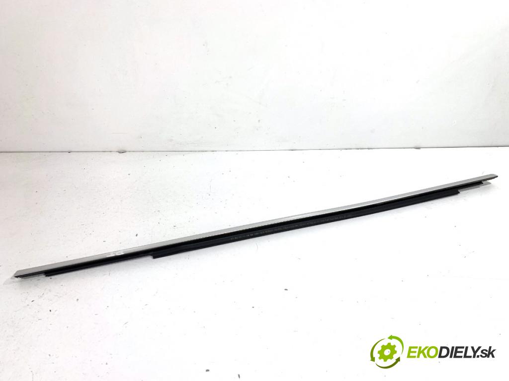 AUDI Q4 SUV 2023 150 kW 40 e-tron  lišta Sbírání: zadní část pravý 89A839475