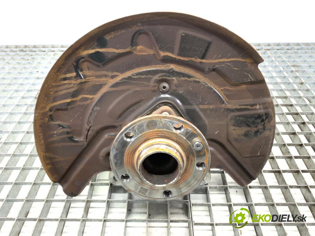 AUDI Q4 SUV 2023 150 kW 40 e-tron  náboj pravy predný 5QF501611D