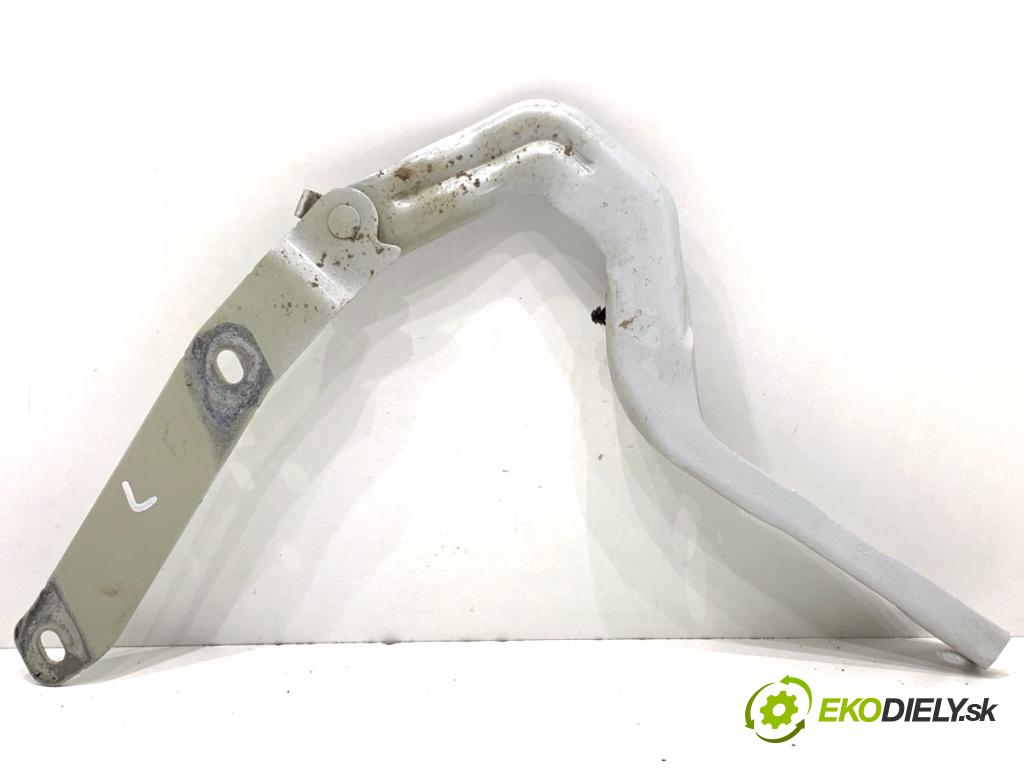 AUDI Q4 SUV 2023 150 kW 40 e-tron  závěs kapoty levý přední část 89A823301