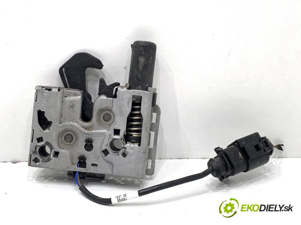 AUDI Q4 SUV 2023 150 kW 40 e-tron  zámok kapoty levý 89A823509A