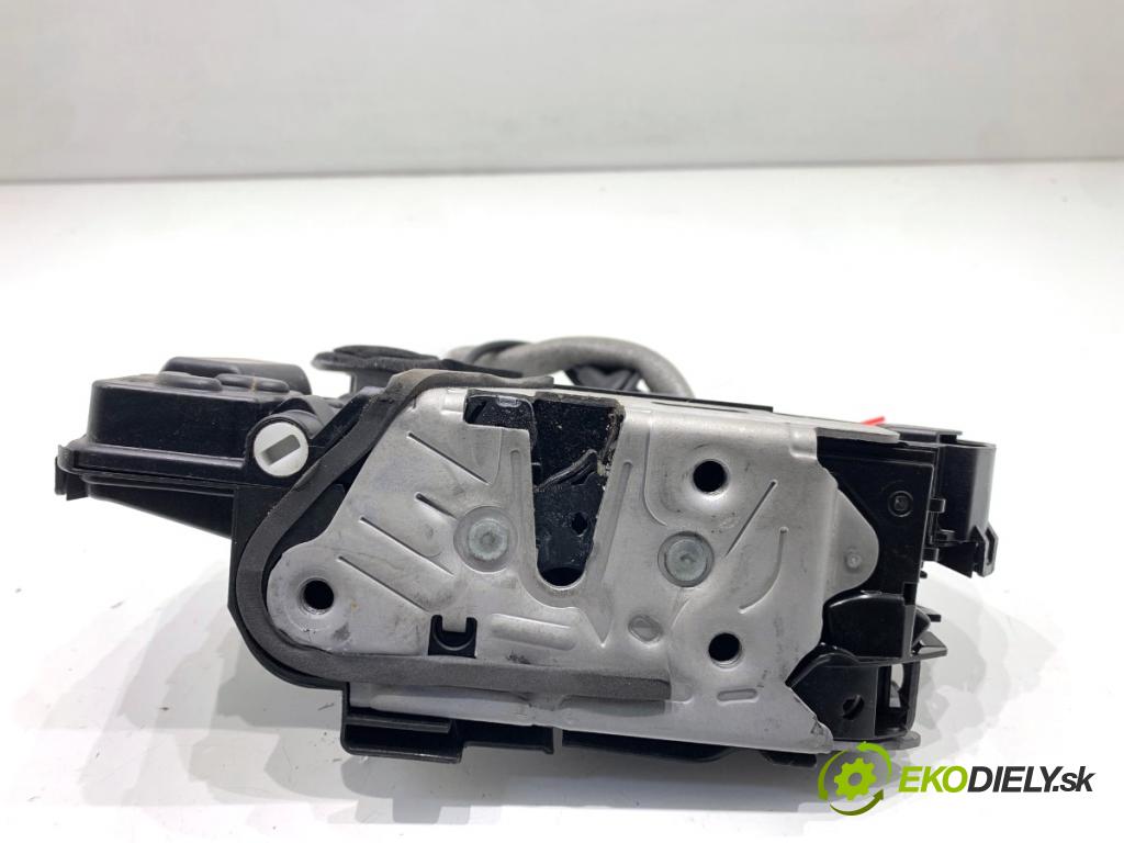 AUDI Q4 SUV 2023 150 kW 40 e-tron  zámok Dvere ľavy zad 5TA839015T