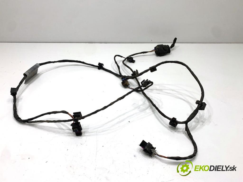 AUDI Q4 SUV 2023 150 kW 40 e-tron  Káblovačka PDC zad 89A971104A