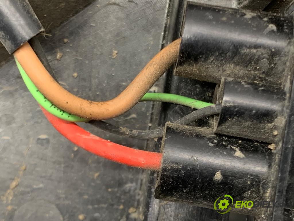 AUDI Q4 SUV 2023 150 kW 40 e-tron  Ventilátor chladiča 1EA121205A (Ventilátor)