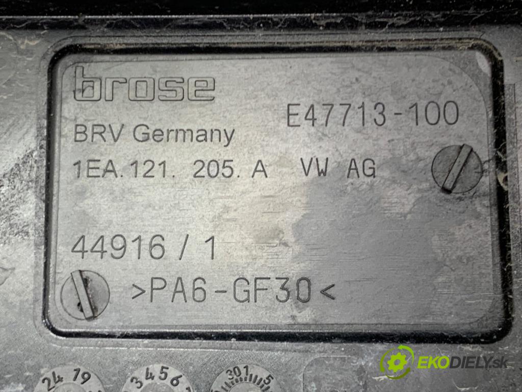 AUDI Q4 SUV 2023 150 kW 40 e-tron  Ventilátor chladiča 1EA121205A (Ventilátor)