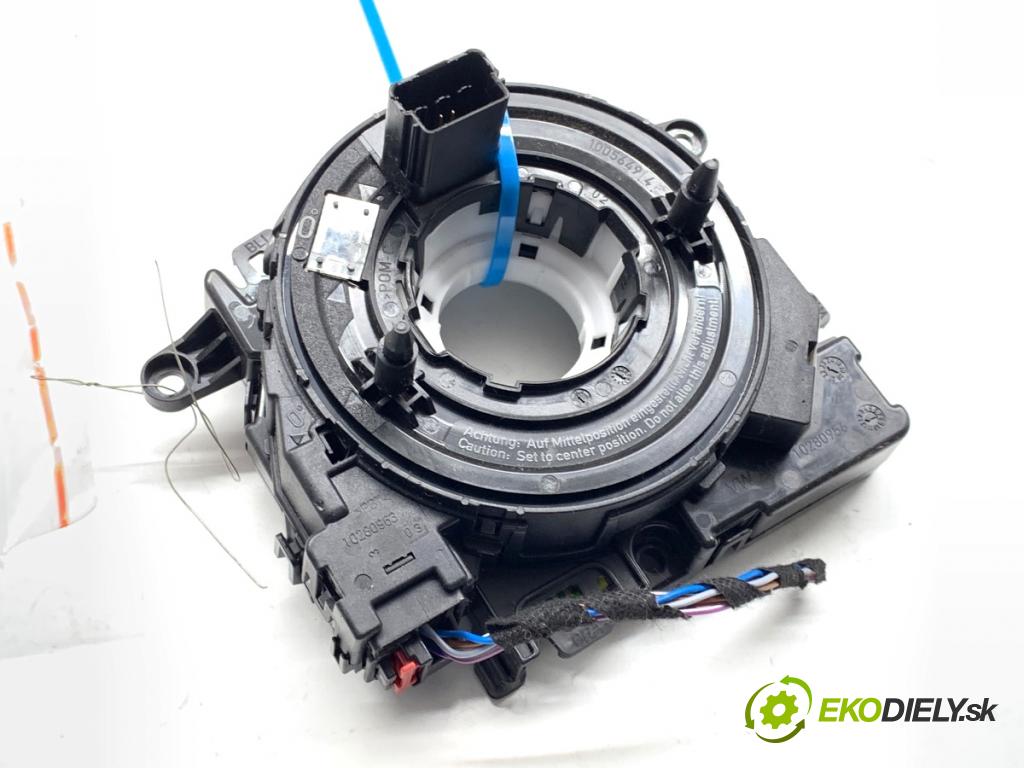 AUDI Q4 SUV 2023 150 kW 40 e-tron  kroužek slimák airbag 5Q1953549D (Airbag)