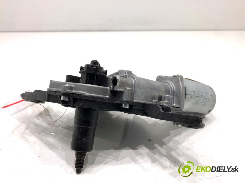 AUDI Q4 SUV 2023 150 kW 40 e-tron  Motor stieračov zad 8V0955711C