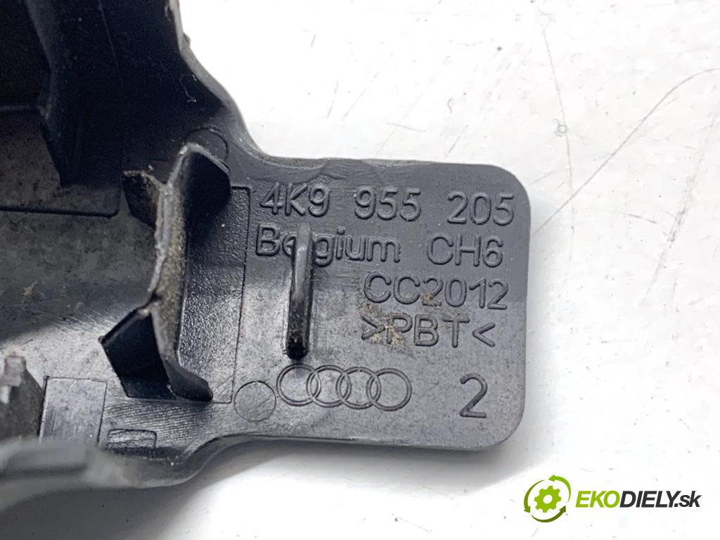 AUDI Q4 SUV 2023 150 kW 40 e-tron  Rameno stierače zad 4K9955205