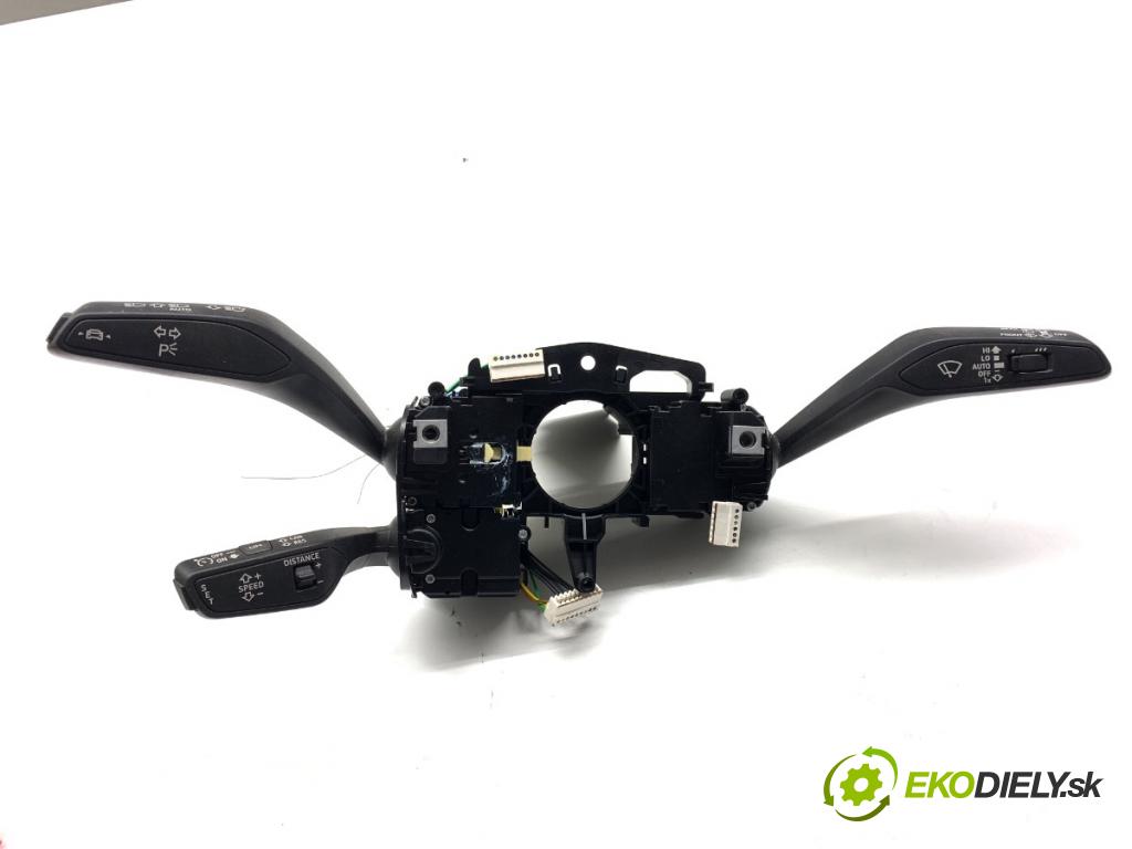 AUDI Q4 SUV 2023 150 kW 40 e-tron  přepínač kombinovaný 82A953521LT (Páčky pod volantem)