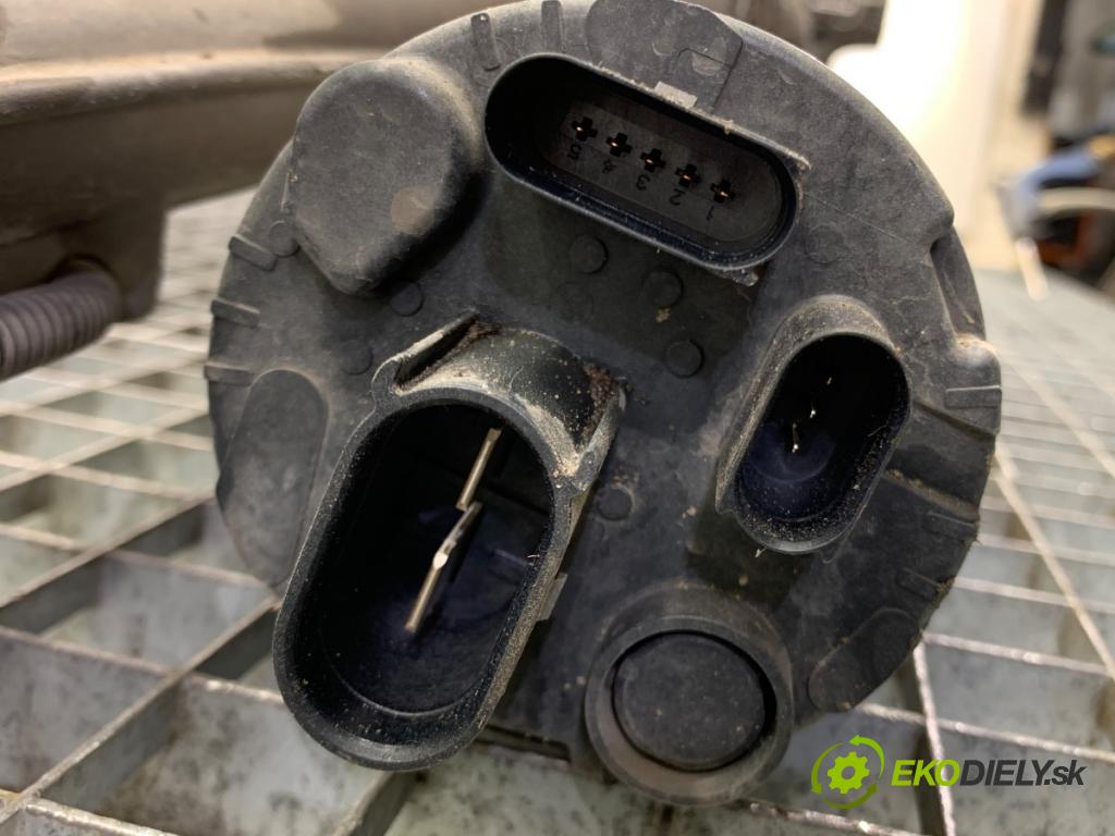 AUDI Q4 SUV 2023 150 kW 40 e-tron  riadenie volantu Riadenie 1EB423052R