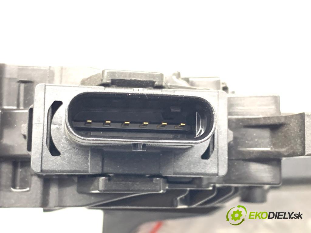 AUDI Q4 SUV 2023 150 kW 40 e-tron  potenciometr plynového pedálu 1EB723503 (Potenciometr plynového pedálu)