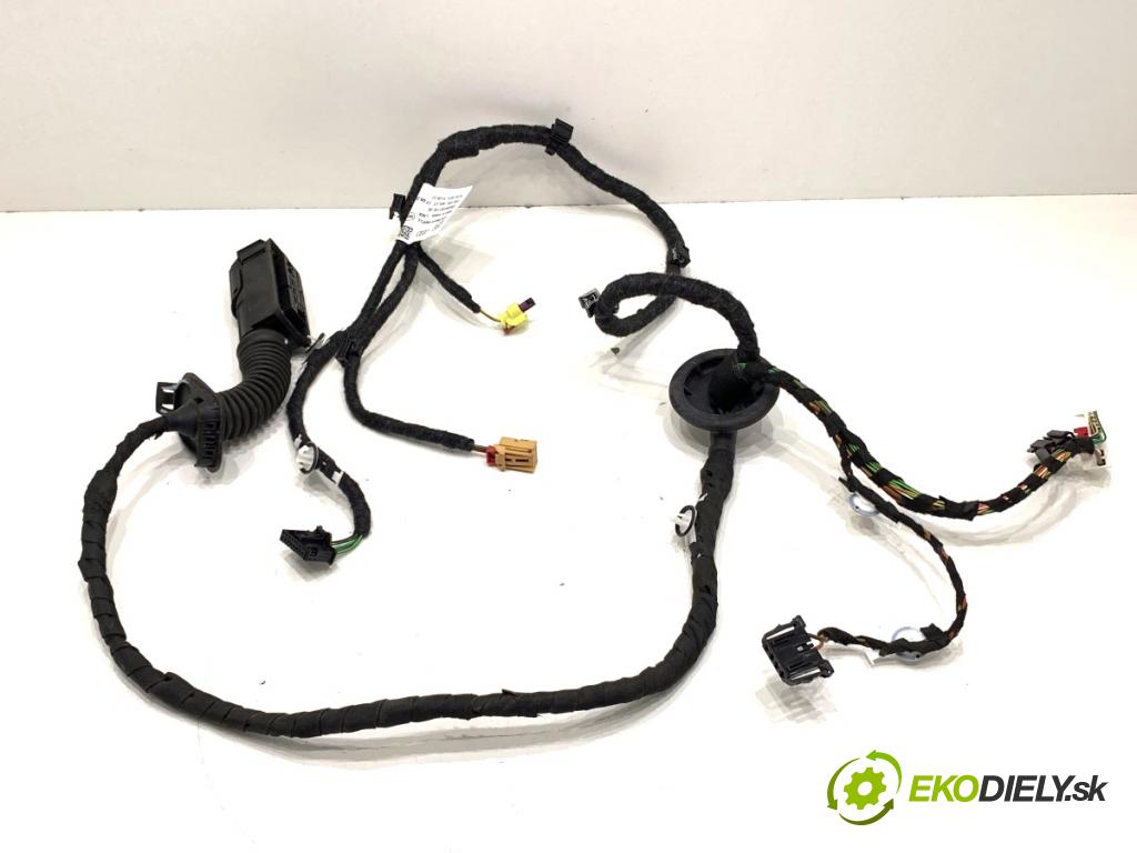 AUDI Q4 SUV 2023 150 kW 40 e-tron Káblovačka Dvere predný ľavy