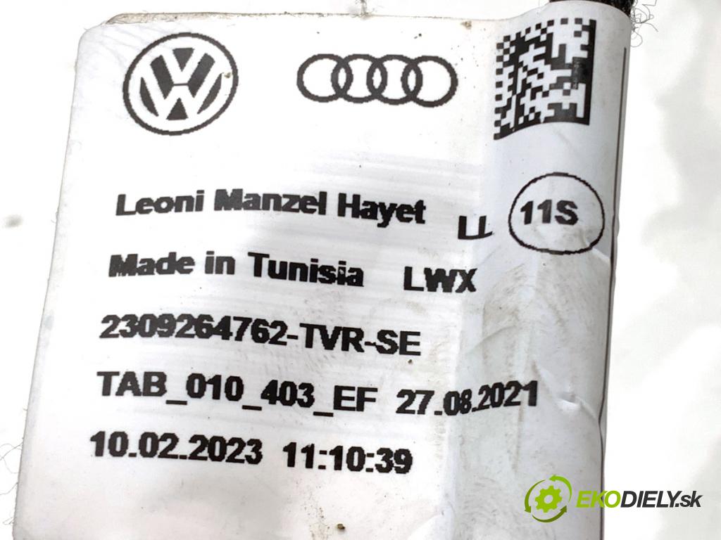 AUDI Q4 SUV 2023 150 kW 40 e-tron  káblovačka dveře přední část pravý