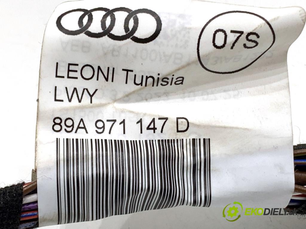 AUDI Q4 SUV 2023 150 kW 40 e-tron  káblovačka dveří kufra zadní část 89A971147D