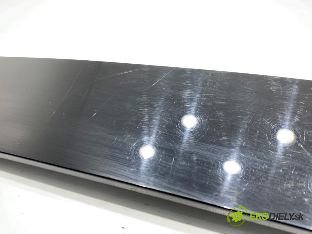 AUDI Q4 SUV 2023 150 kW 40 e-tron Clona stĺpika B Dvere predný pravy 89A837902