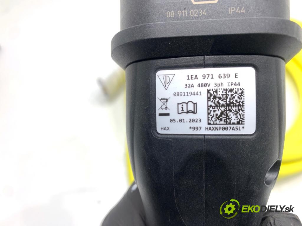 AUDI Q4 SUV 2023 150 kW 40 e-tron  HNÍZDO: trubka KABEL NABÍJENÍ: 1EA971639E