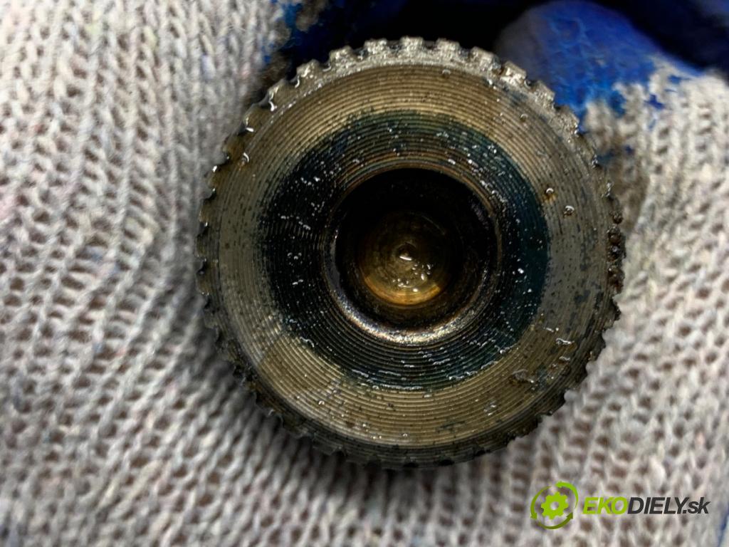 AUDI Q4 SUV 2023 150 kW 40 e-tron  Poloos ľavy zad 1EA501203J