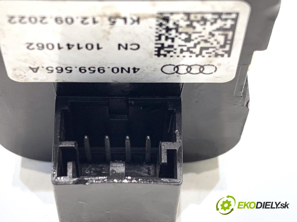 AUDI Q4 SUV 2023 150 kW 40 e-tron  Prepínač nastavenia spätných zrkadiel 4N0959565A (Prepínacie páčky pod volantom)