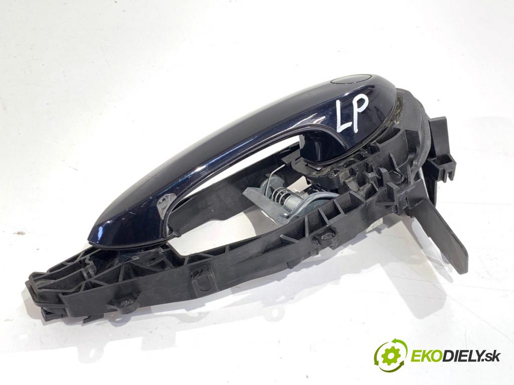 BMW G05 SUV 2020 195 kW xDrive 30 d 2993 Kľučka vonkajšia ľavy predný 7401205