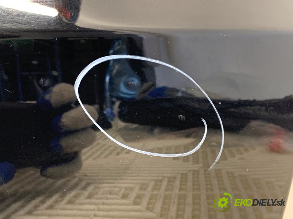 BMW G05 SUV 2020 195 kW xDrive 30 d 2993 kapota zad STRANA: 475