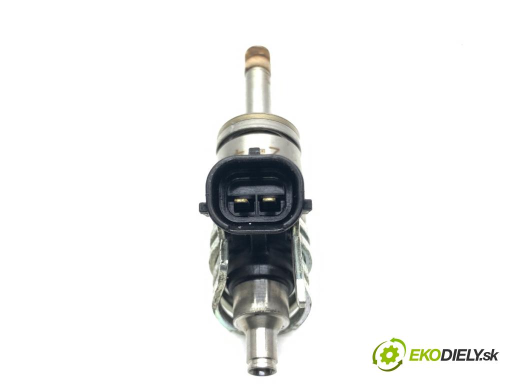 LEXUS IS sedan 2019 133 kW 300h (AVE30_) 2494 vstrekovač 23250-31120 (Vstrekovač paliva)